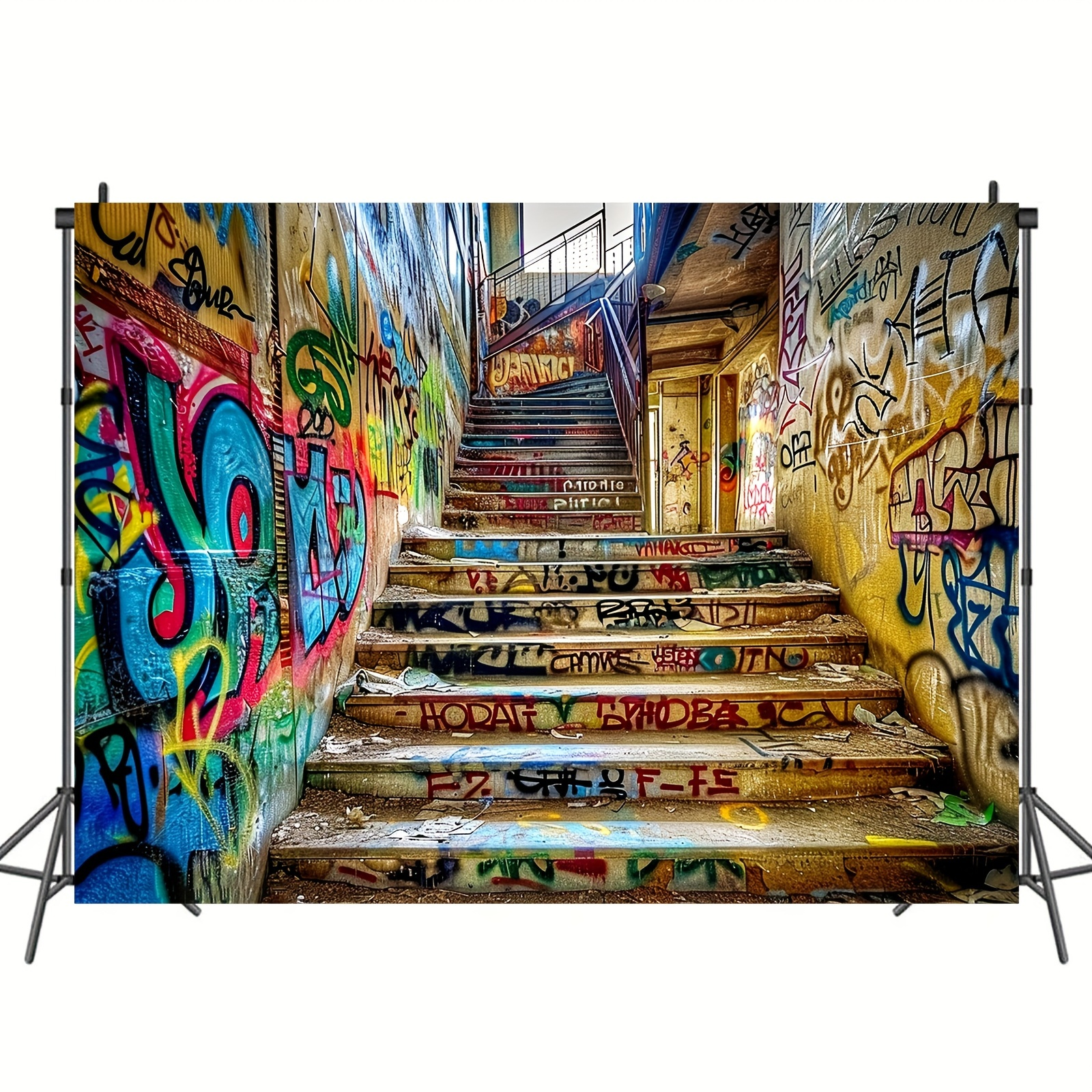 Vibrant urban street graffiti  – обзор и цена Street Fashion Events
